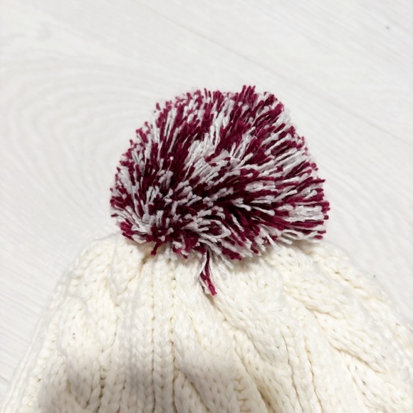 Mountain Hardwear Knit Hat Womens Regular Pom Pom Braided Ear Flaps Outdoor Warm - Picture 6 of 9